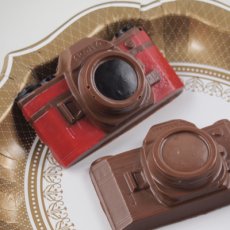画像1: 〒 CK チョコレート型（立体3D）カメラ (1)
