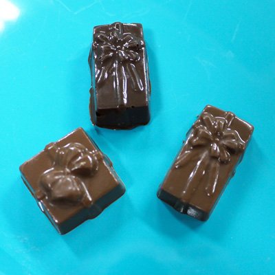 画像1: 〒 CK ボンボンショコラのチョコレート型／ギフトボックス