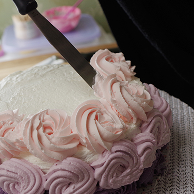 パレットナイフ スパチュラ はクリームをケーキに塗り付けたり のばしたりするお菓子作りの道具です